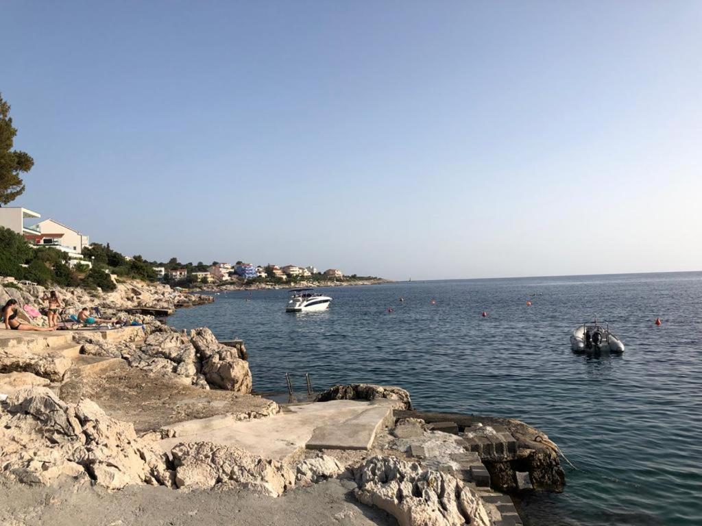 Apartmani Mares Ražanj Dış mekan fotoğraf